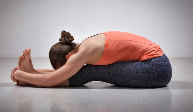 Tập yoga giúp cơ thể và tâm trí thư giãn được coi là một trong những bí quyết ngủ ngon