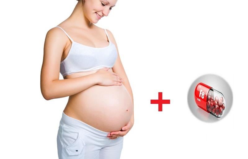 Sắt giúp cơ thể sản xuất hồng cầu, cung cấp oxy cho cả mẹ và bé.