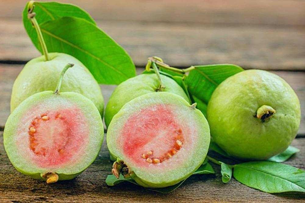Những loại trái cây giàu vitamin C nhất Ổi cung cấp lượng vitamin nhiều gấp 3-4 lần Cam