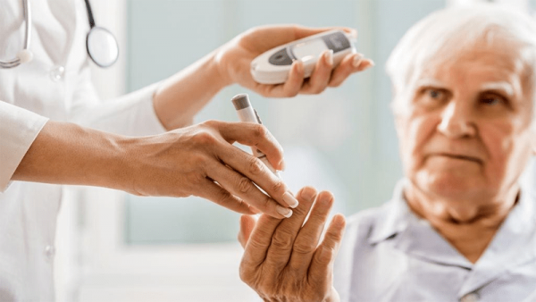 Đạm niệu là gì? Nguyên nhân, triệu chứng và điều trị Đái tháo đường là nguyên nhân thường gặp gây ra đạm niệu