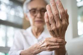 Lời khuyên dinh dưỡng cho người cao tuổi Tình trạng mất khối cơ thường xảy ra mạnh từ tuổi 75