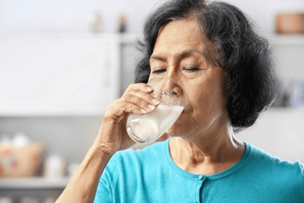 4 lưu ý khi lựa chọn sữa cho người tiểu đường Người tiểu đường nên lựa chọn các loại sữa có chỉ số đường huyết thấp, sữa tách béo để đường huyết được ổn định