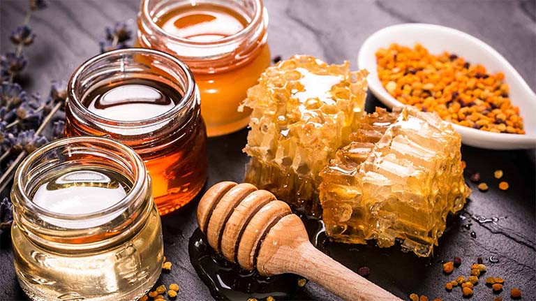 Xước Măng Rô: 5 Nguyên Nhân, Cách Phòng Ngừa và Cải Thiện mat ong