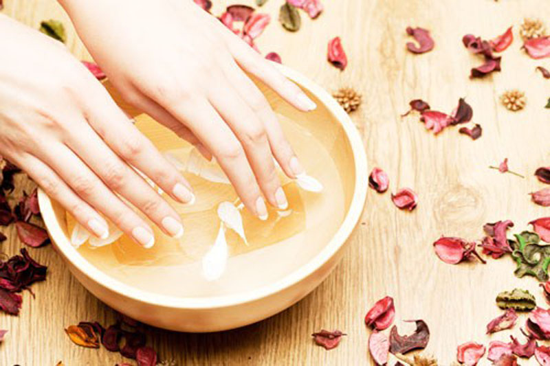 Xước Măng Rô: 5 Nguyên Nhân, Cách Phòng Ngừa và Cải Thiện ngam tay